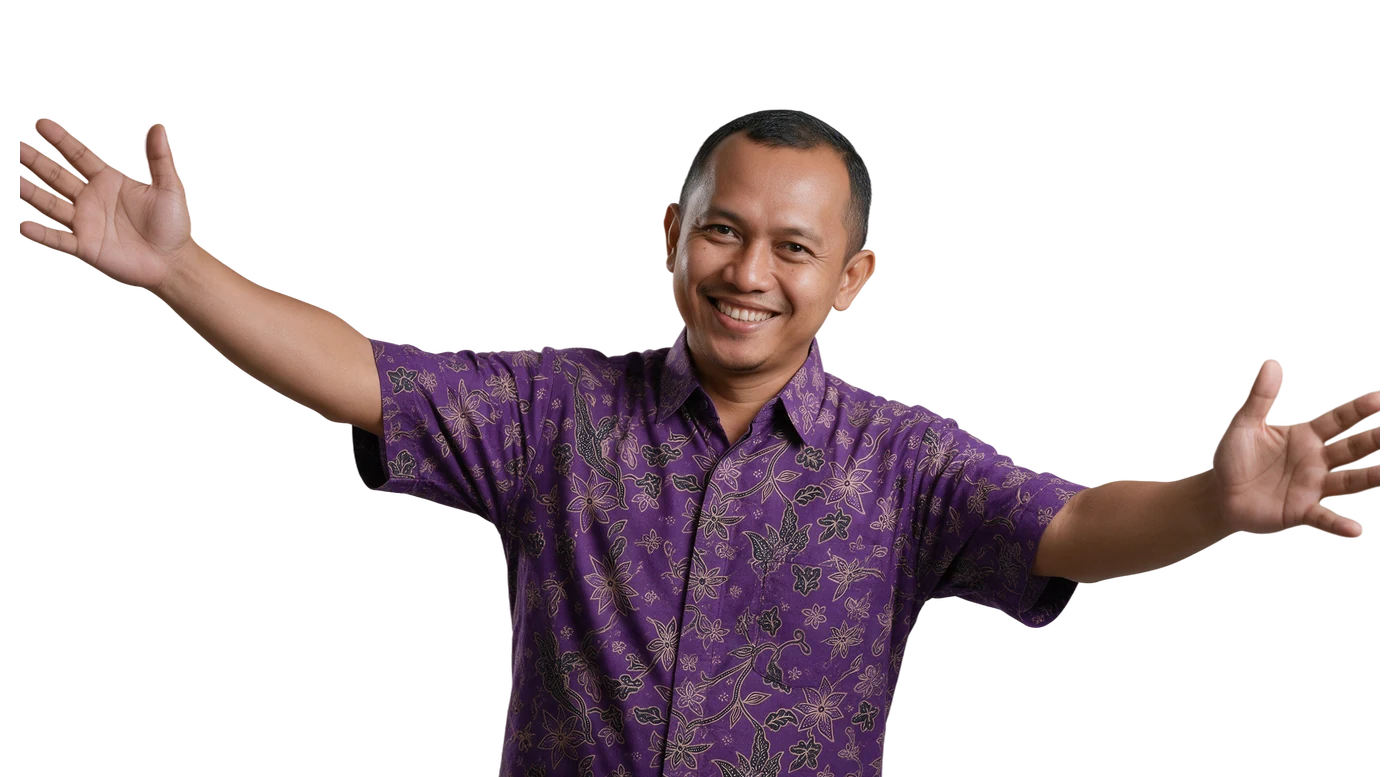 Kepala SMP Mustikane merentangkan tangan menyambut